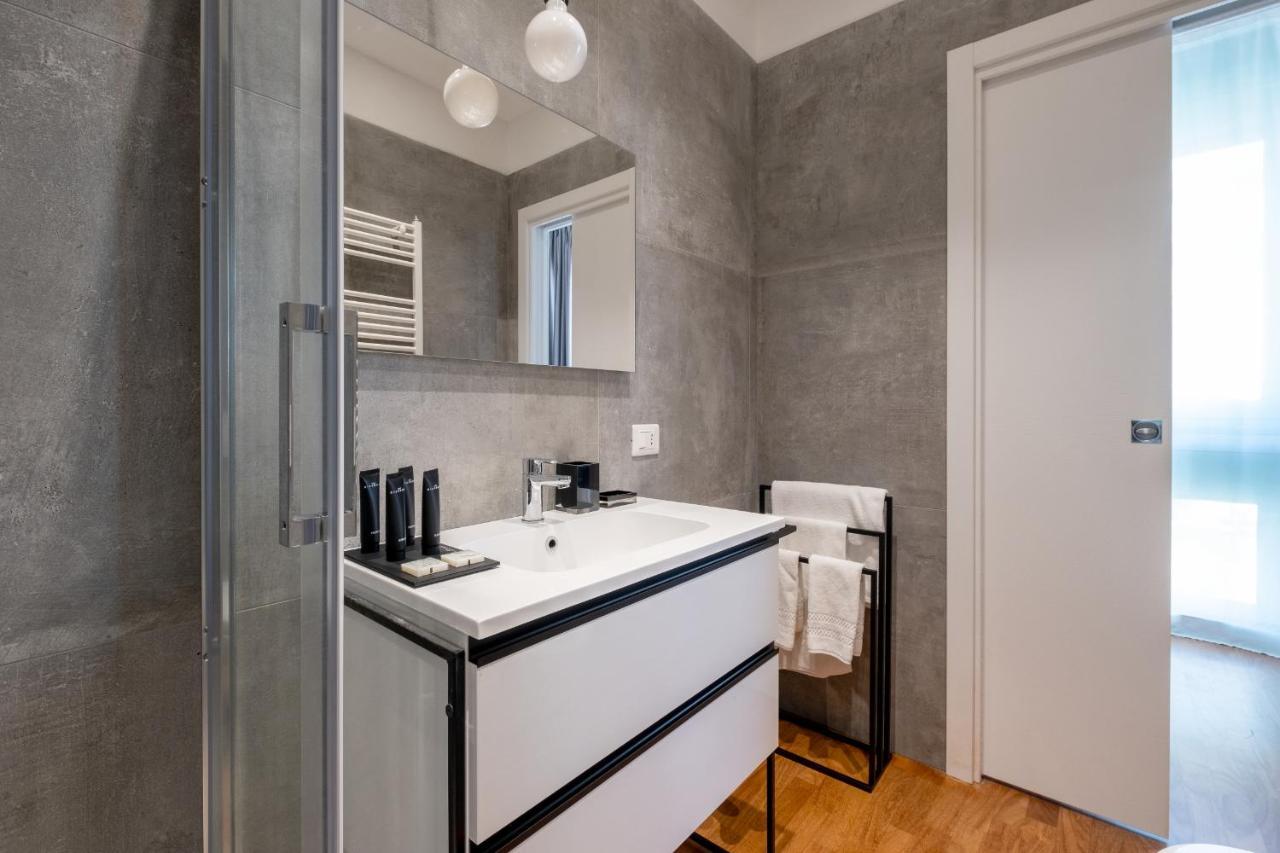 Sweet Life 2 Luxury And Design Apartment Bari Eksteriør bilde